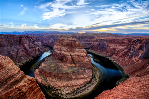 Horseshoe bend.jpg