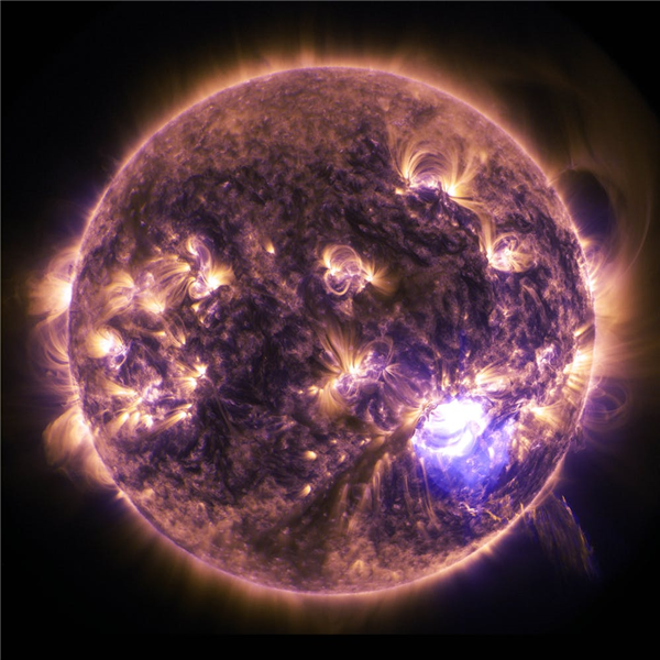 solar-flare-sun-eruption-energy-39561.jpeg