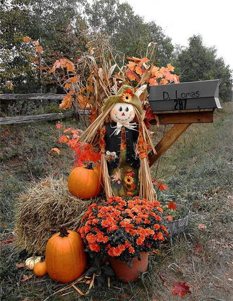 281515-Mailbox-Decorated-For-Fall.jpg